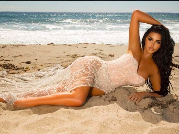 'Bom gợi cảm' Abigail Ratchford khiến Kim siêu vòng 3 cũng phải liếc nhìn ảnh 6