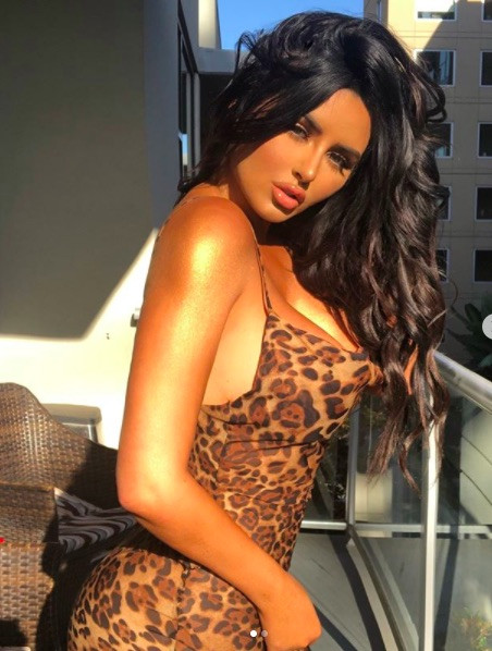 'Bom gợi cảm' Abigail Ratchford khiến Kim siêu vòng 3 cũng phải liếc nhìn ảnh 9