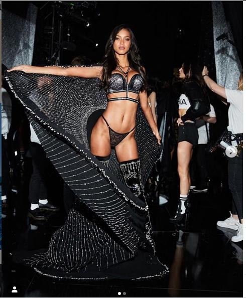 Ngưỡng mộ vóc dáng 'thiên thần nội y' Lais Ribeiro cao 1m84 ảnh 10