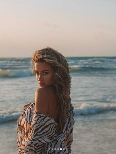 Siêu mẫu 'bốc lửa' Cindy Prado tung ảnh áo tắm gây 'bão' fan ảnh 7