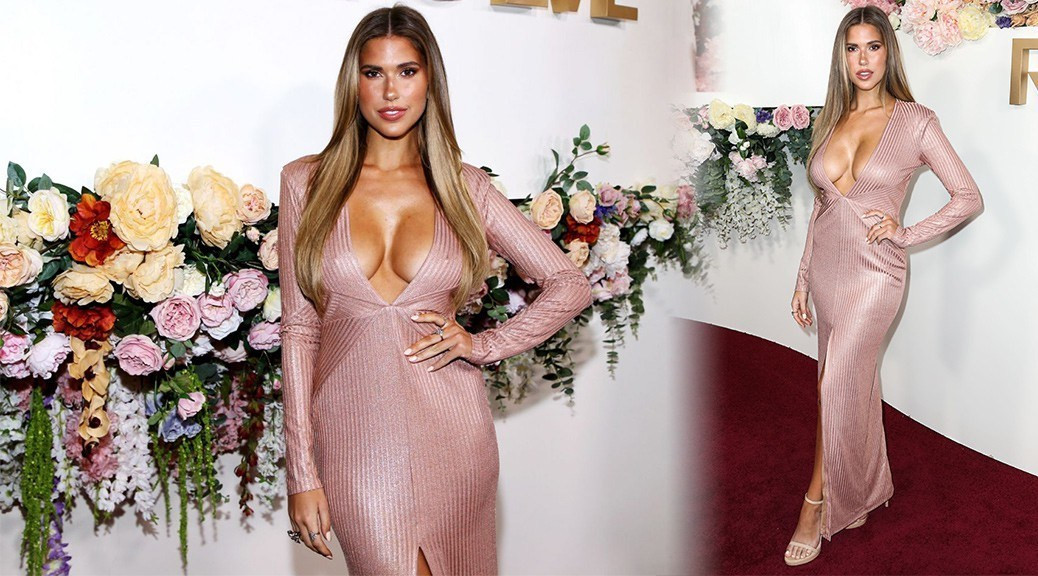 Mẫu nội y Kara Del Toro tung ảnh ngực đầy nóng rực ảnh 6