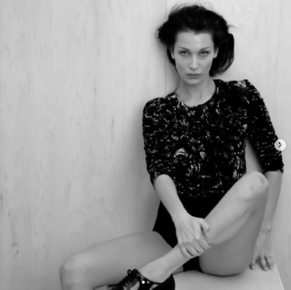 Bella Hadid tung clip để ngực trần, phô dáng đẹp như thần Vệ nữ ảnh 6