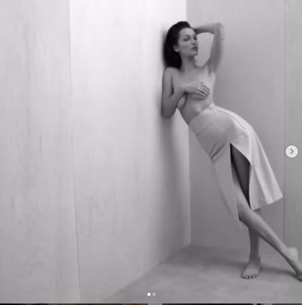 Bella Hadid tung clip để ngực trần, phô dáng đẹp như thần Vệ nữ ảnh 4