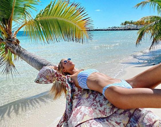 Devon Windsor dáng hoàn hảo đến chị em cũng phải ngưỡng mộ ảnh 4