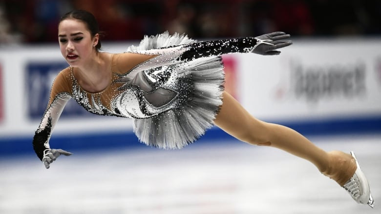 'Thiên thần' trượt băng được ông Putin chúc mừng sinh nhật ảnh 6