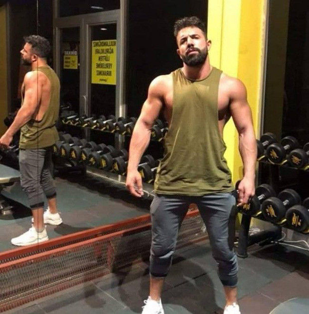 Võ sĩ Thổ Nhĩ Kỳ đâm chết bạn gái khi cách ly dịch COVID-19 ảnh 1