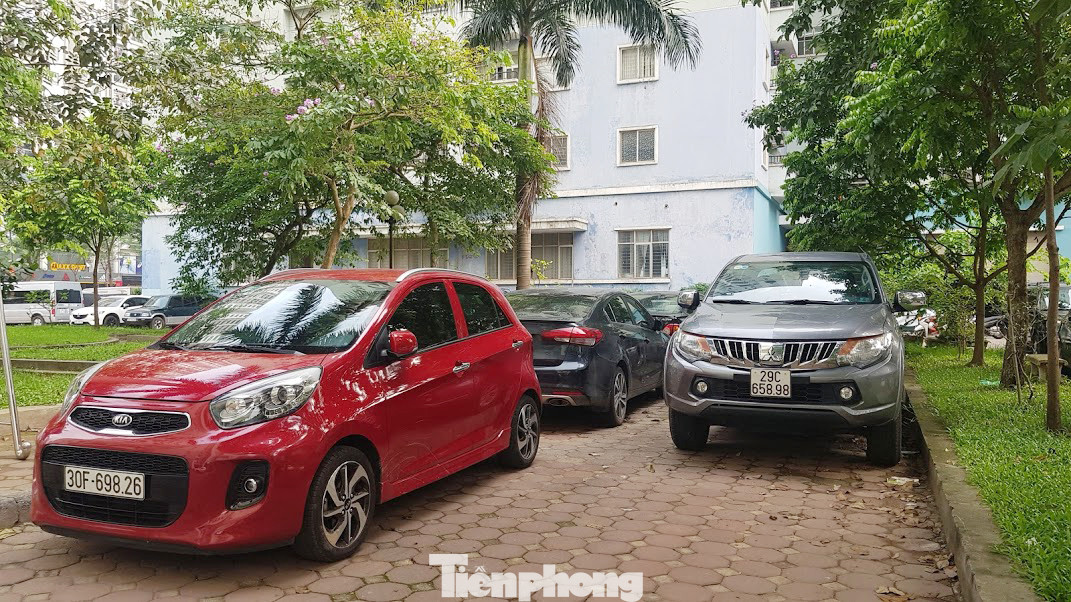 Cận cảnh khu đất công làm bãi xe 'biến hình' thành cao ốc ở Hà Nội ảnh 18