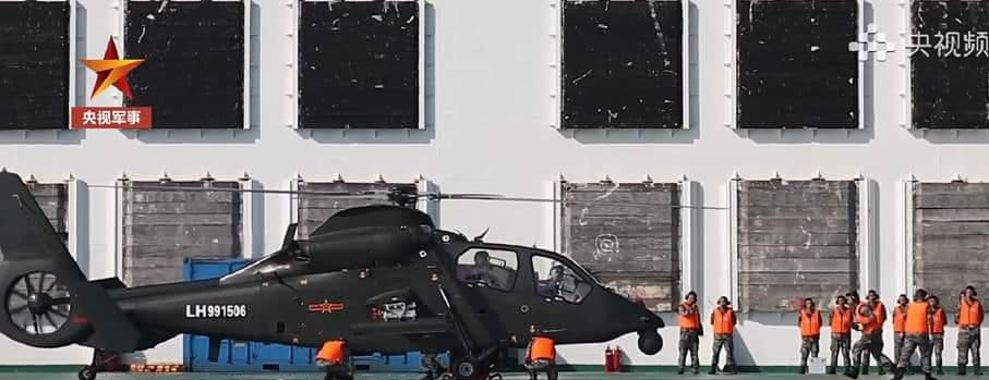 Bắt chước Mỹ, Hải quân Trung Quốc biến tàu hàng hạng nặng thành căn cứ trên biển ảnh 1