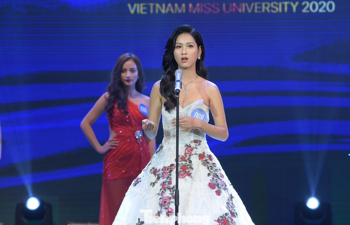 Nữ sinh ĐH Nam Cần Thơ Lê Thị Tường Vy đăng quang Hoa khôi Sinh viên Việt Nam 2020 ảnh 20