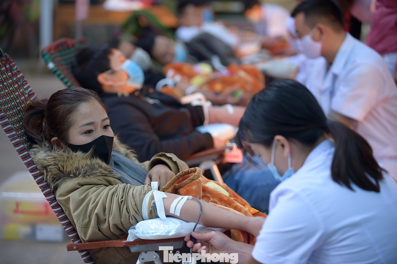 Tuổi trẻ Yên Bái xua tan giá rét, hiến máu cứu người ảnh 15