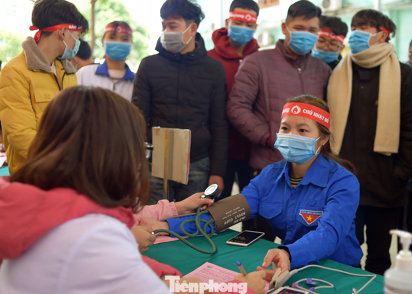 Tuổi trẻ Yên Bái xua tan giá rét, hiến máu cứu người ảnh 11