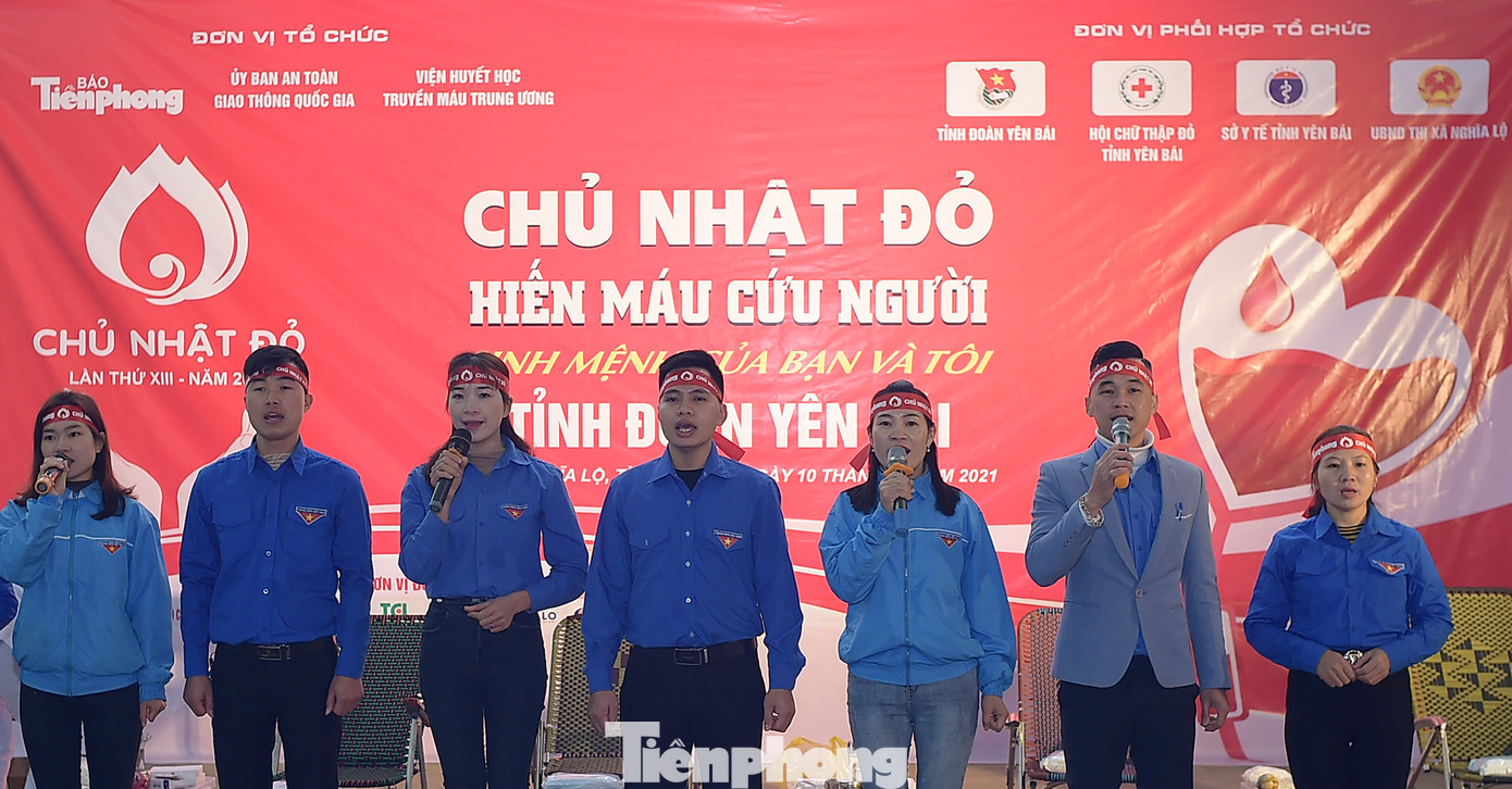 Tuổi trẻ Yên Bái xua tan giá rét, hiến máu cứu người ảnh 1