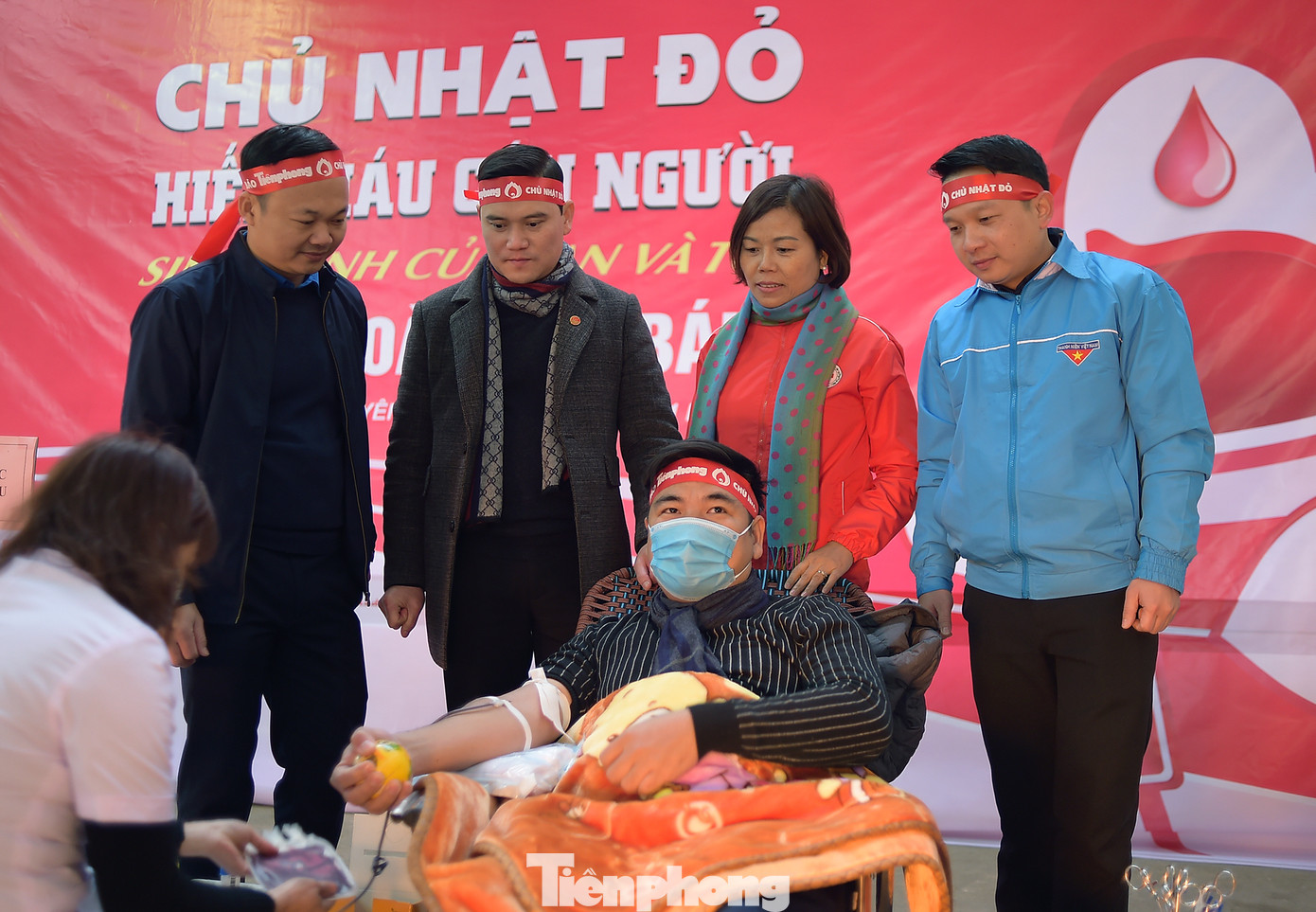 Tuổi trẻ Yên Bái xua tan giá rét, hiến máu cứu người ảnh 16