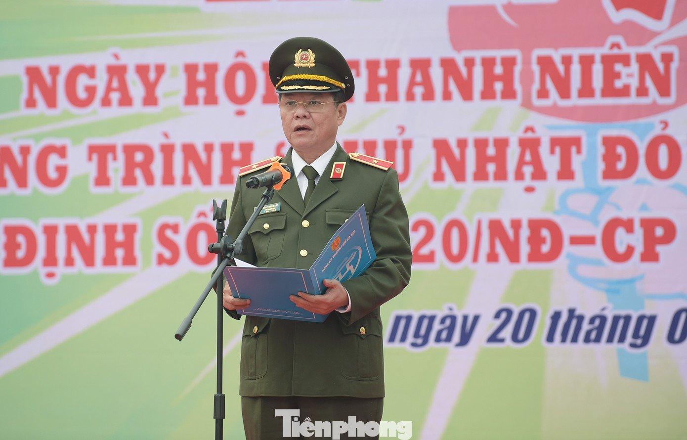 Tuổi trẻ Công an Thủ đô sẻ chia giọt máu tiếp sức Chủ nhật Đỏ 2021 ảnh 6