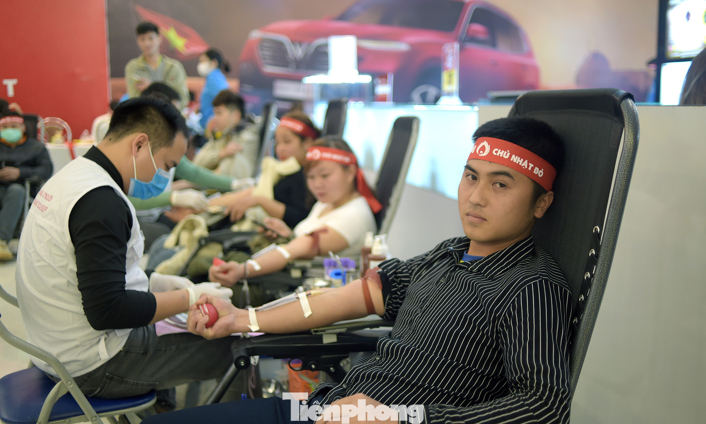 Chủ nhật Đỏ tại Hòa Bình tiếp nhận đơn vị máu vượt dự kiến ảnh 15