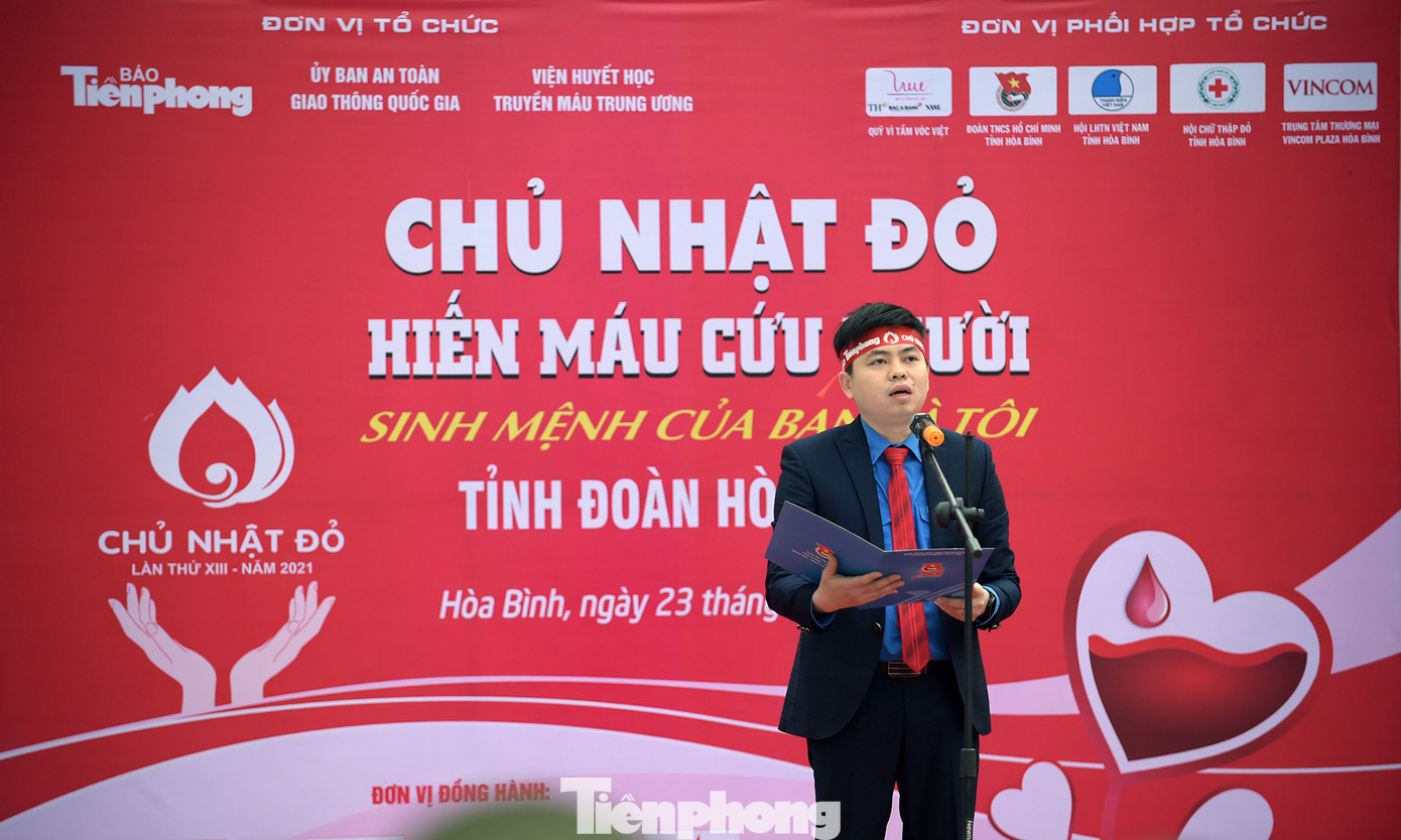 Chủ nhật Đỏ tại Hòa Bình tiếp nhận đơn vị máu vượt dự kiến ảnh 2
