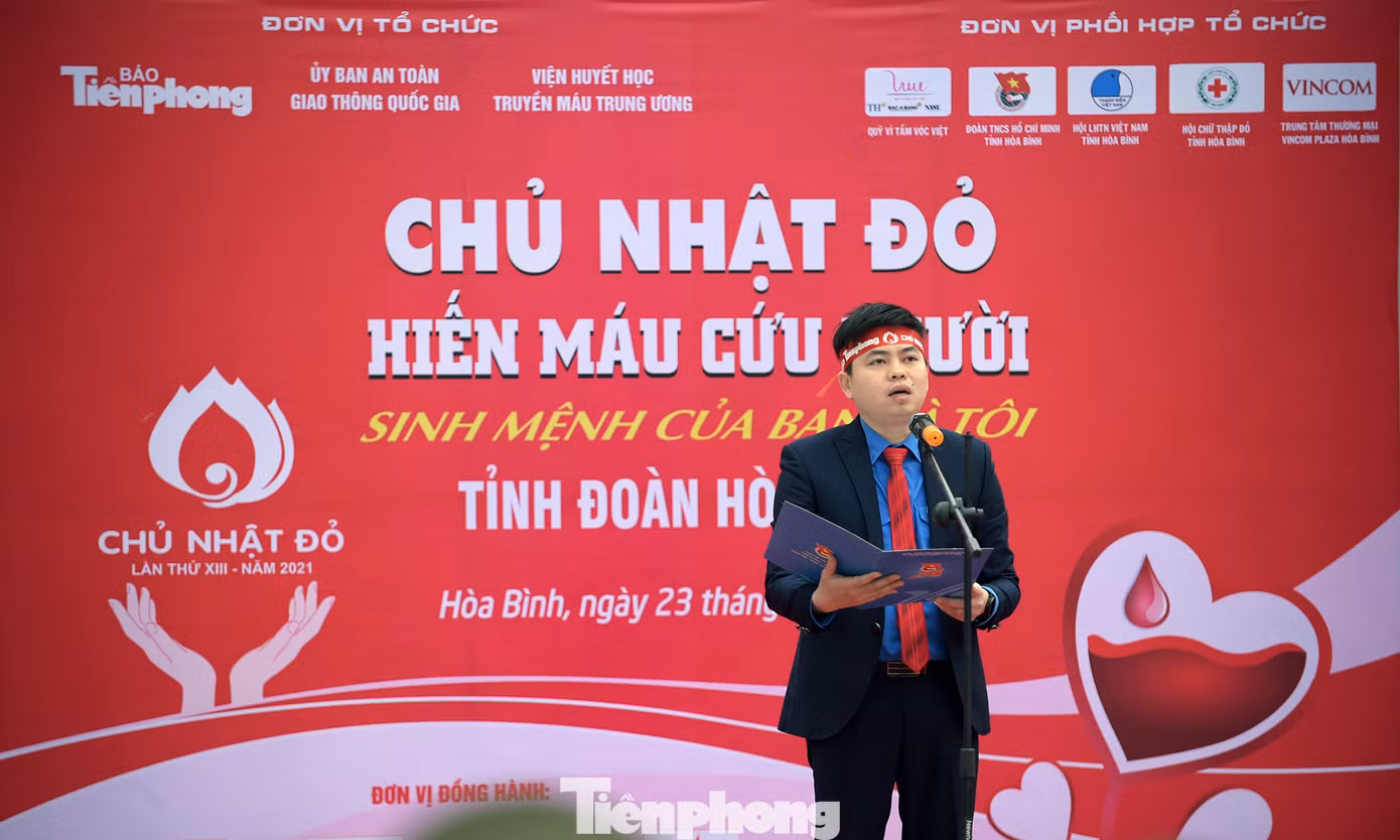 Chủ nhật Đỏ tại Hòa Bình tiếp nhận đơn vị máu vượt dự kiến ảnh 2