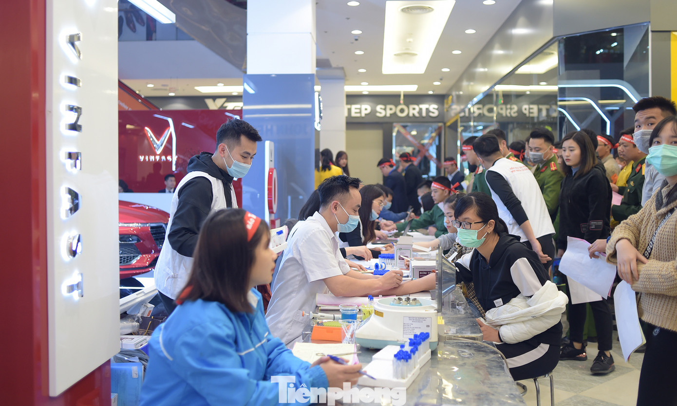 Chủ nhật Đỏ tại Hòa Bình tiếp nhận đơn vị máu vượt dự kiến ảnh 7