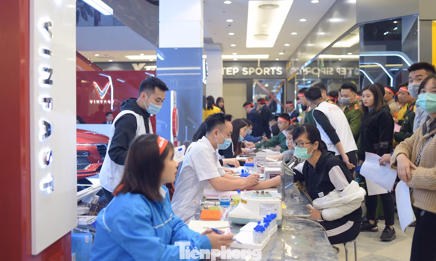Chủ nhật Đỏ tại Hòa Bình tiếp nhận đơn vị máu vượt dự kiến ảnh 7