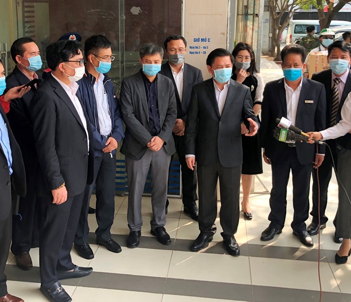 Bộ trưởng Bộ GTVT: Khách có thân nhiệt cao phải cách ly ngay ảnh 2