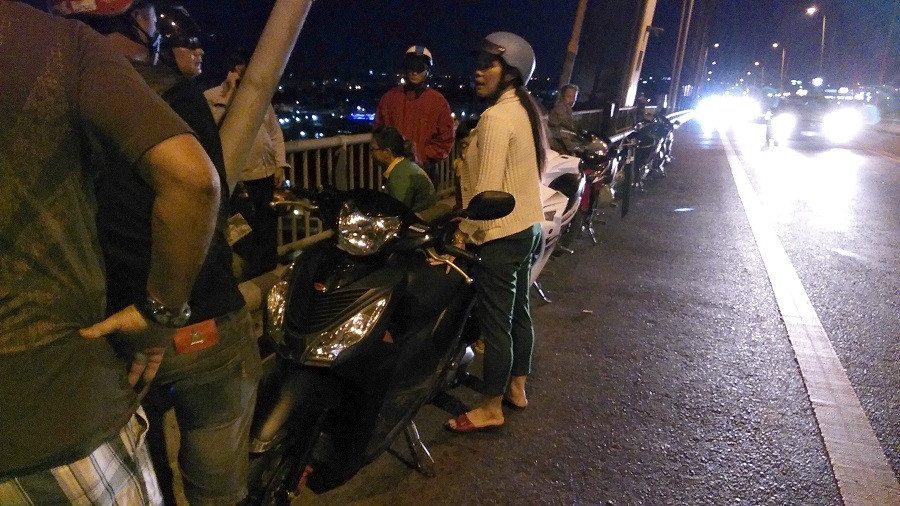 Tìm kiếm nam thanh niên nhảy cầu Rạch Miễu ảnh 3 Tìm kiếm nam thanh niên nhảy cầu Rạch Miễu ảnh 3