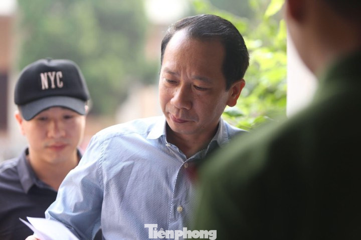 Lộ danh tính 'lão phật gia' nghi nhờ nâng điểm thi tại Hà Giang ảnh 2