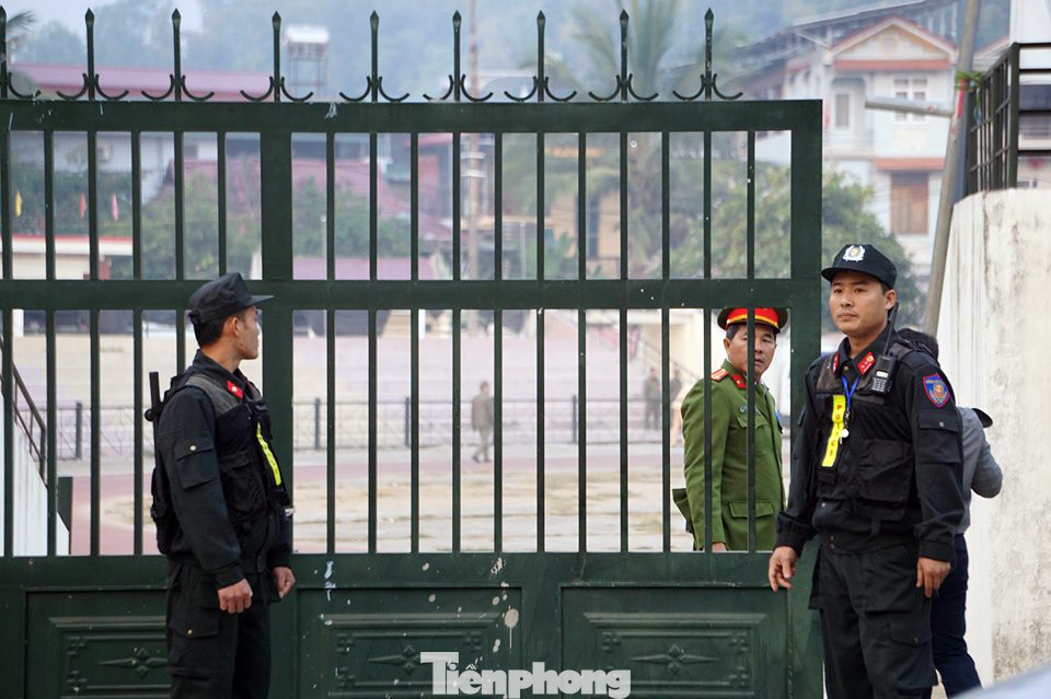 Huy động chó nghiệp vụ rà soát an ninh, bảo vệ phiên tòa vụ 'nữ sinh giao gà' ảnh 2