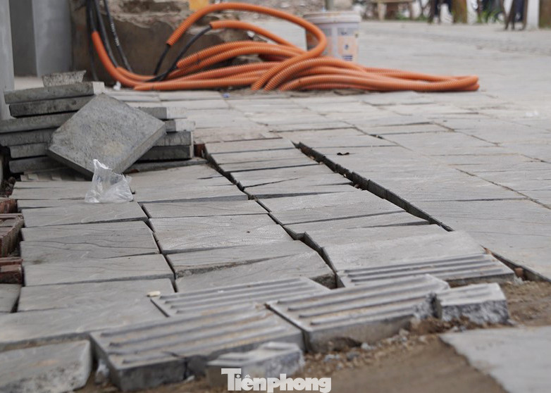 Bẫy 'tử thần' trên tuyến đường nghìn tỷ ở Hà Nội vừa thông xe ảnh 13