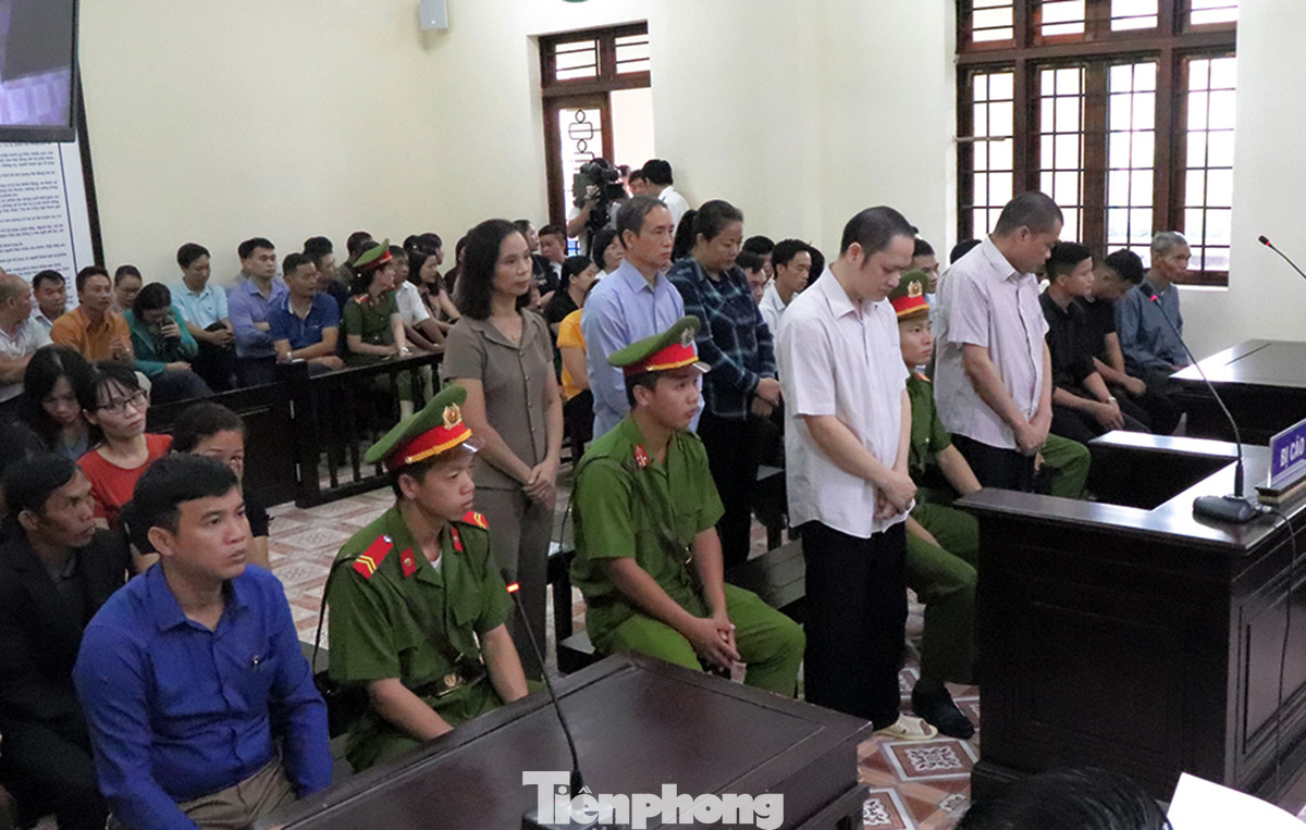 'Bà trùm' nhờ nâng điểm cho người thân của hàng loạt cán bộ công an Hà Giang ảnh 1