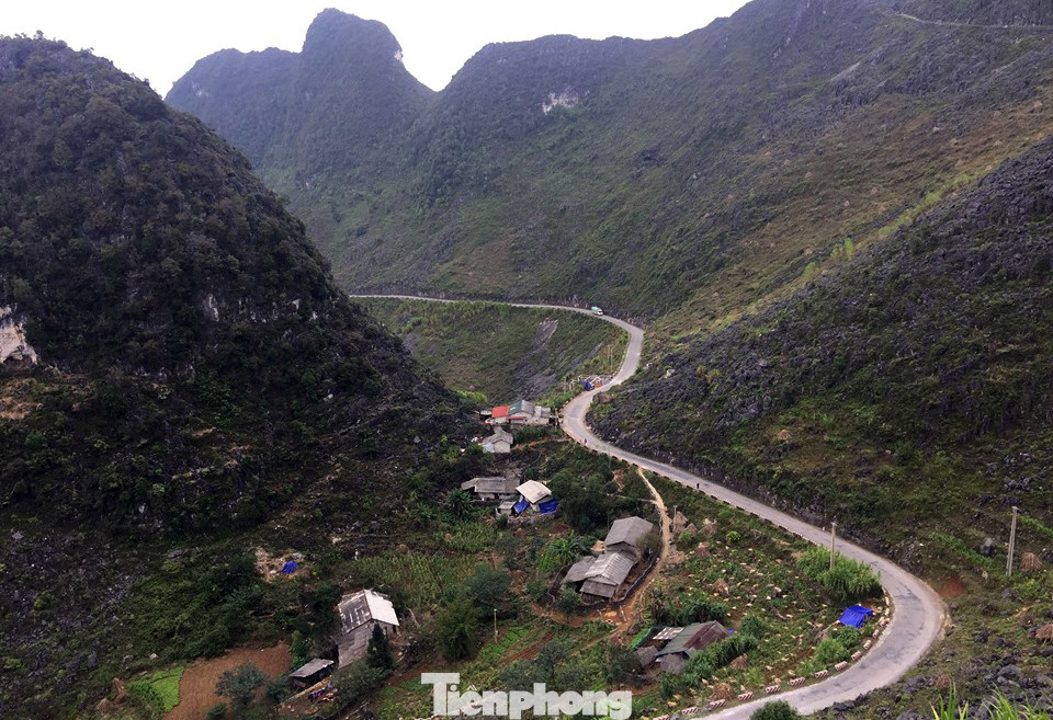 Choáng ngợp cung đường Hạnh Phúc giữa núi non hùng vĩ ở Mã Pì Lèng ảnh 4