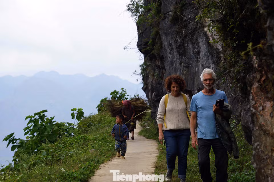 Choáng ngợp cung đường Hạnh Phúc giữa núi non hùng vĩ ở Mã Pì Lèng ảnh 10