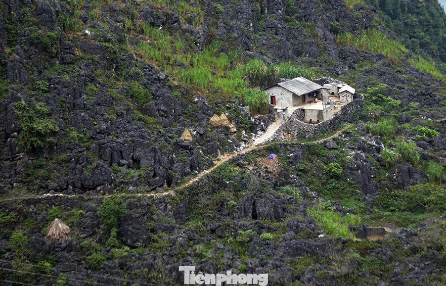 Choáng ngợp cung đường Hạnh Phúc giữa núi non hùng vĩ ở Mã Pì Lèng ảnh 11