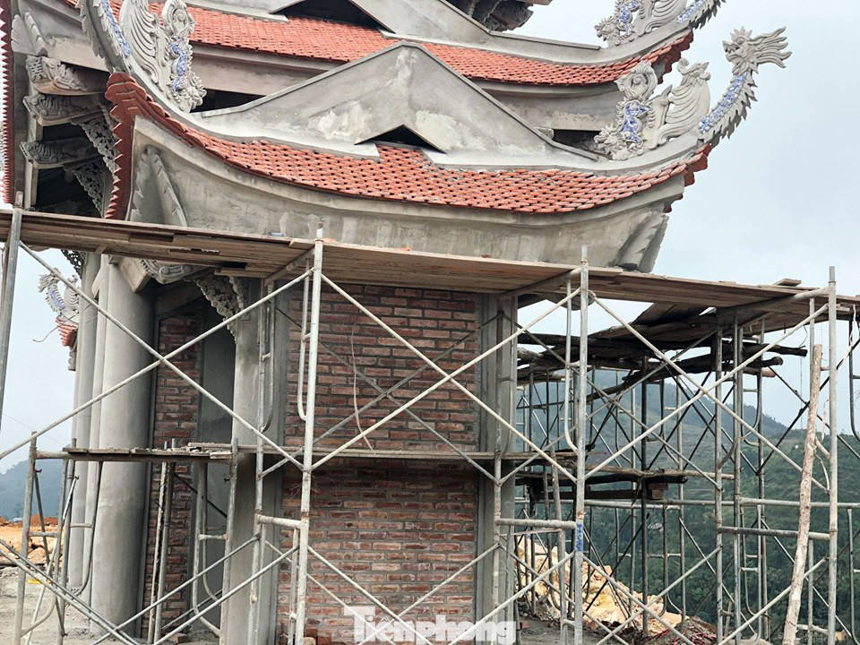 Cận cảnh siêu dự án 'bạt núi' làm du lịch ở Lũng Cú vừa bị đình chỉ ảnh 7