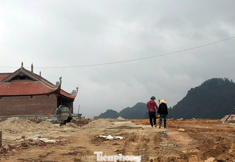 Cận cảnh siêu dự án 'bạt núi' làm du lịch ở Lũng Cú vừa bị đình chỉ ảnh 4 Cận cảnh siêu dự án 'bạt núi' làm du lịch ở Lũng Cú vừa bị đình chỉ ảnh 4