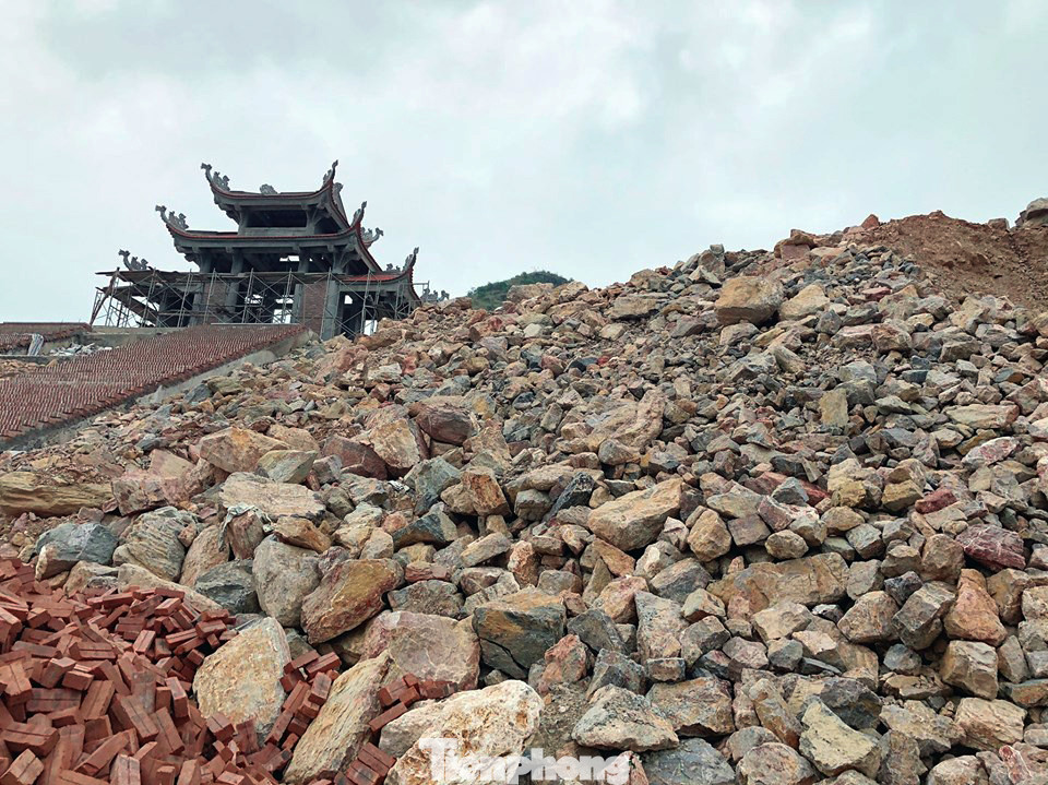 Cận cảnh siêu dự án 'bạt núi' làm du lịch ở Lũng Cú vừa bị đình chỉ ảnh 11