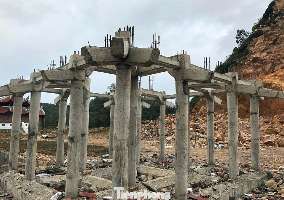 Cận cảnh siêu dự án 'bạt núi' làm du lịch ở Lũng Cú vừa bị đình chỉ ảnh 8