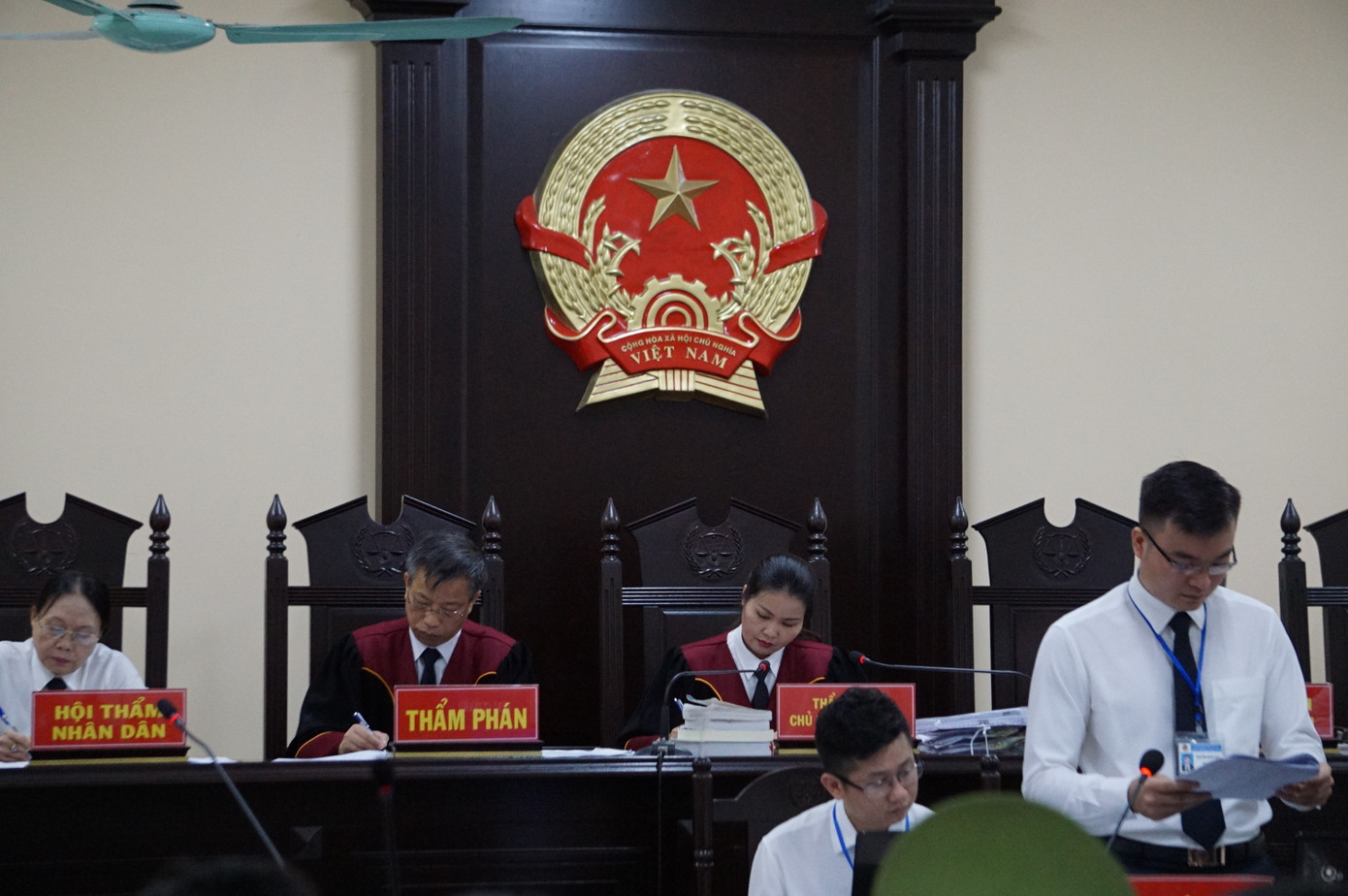 Xử gian lận thi ở Hà Giang: Mất 2 giây để nâng điểm cho 1 bài thi trắc nghiệm ảnh 1