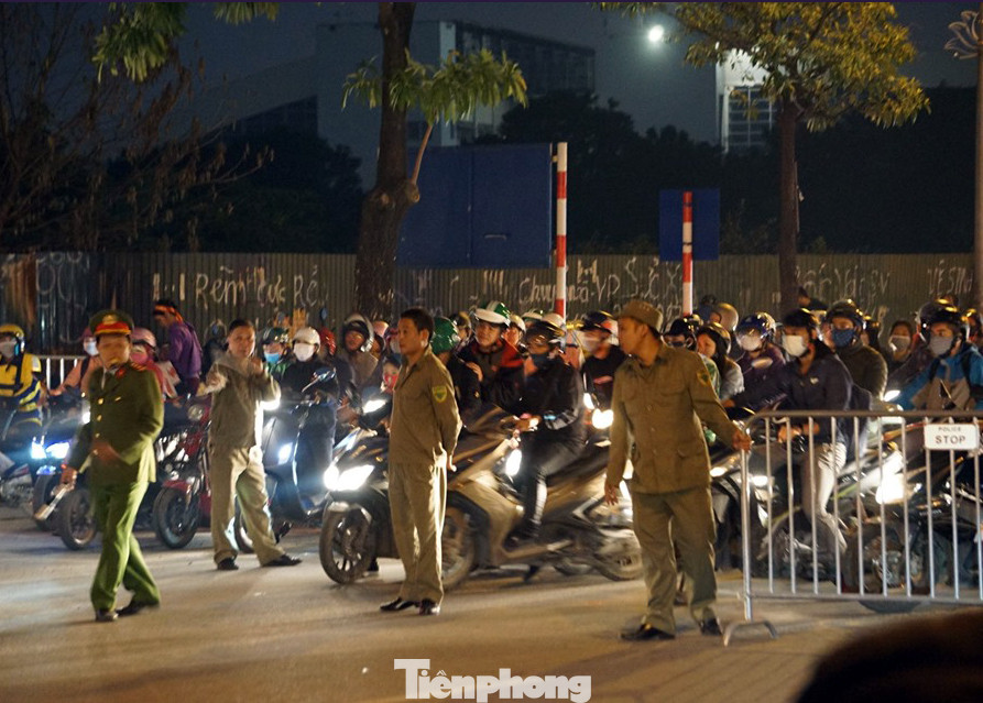 An ninh thắt chặt quanh sân Mỹ Đình trước giờ bóng lăn ảnh 4