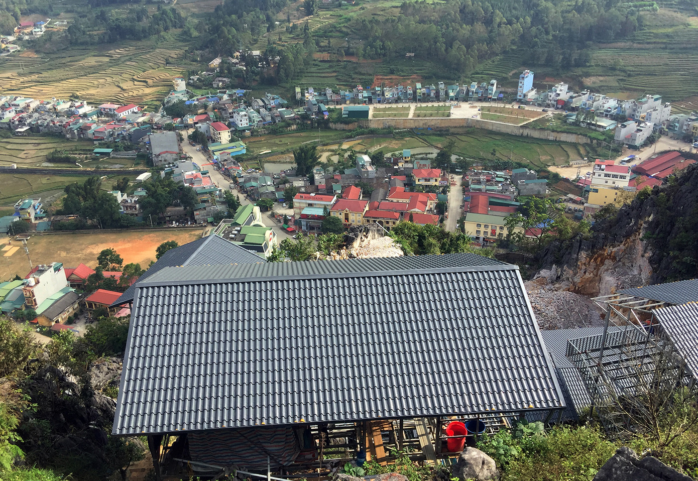 Cận cảnh 'siêu dự án' Panorama phiên bản Đồng Văn bị đình chỉ ảnh 10