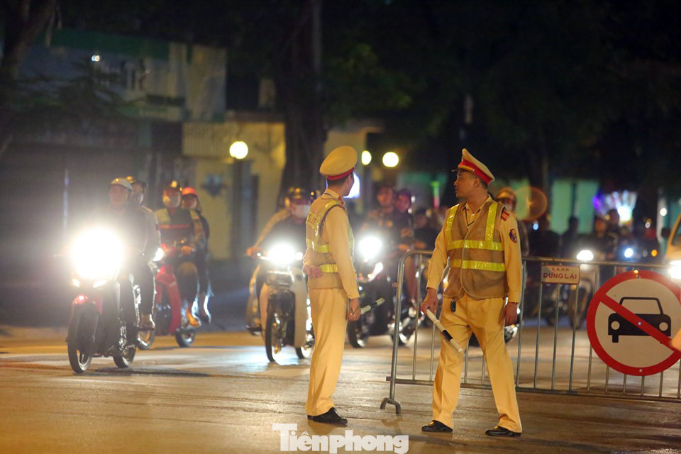 Cảnh sát chống đốt pháo trận Việt Nam - Thái Lan bằng cách nào? ảnh 1