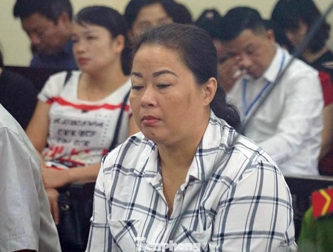 'Bà trùm' nhờ nâng điểm cho người thân của hàng loạt cán bộ công an Hà Giang ảnh 2