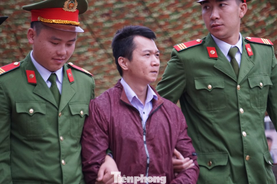 Kẻ bắt cóc, hiếp giết nữ sinh đề nghị điều tra lại vụ án ảnh 1