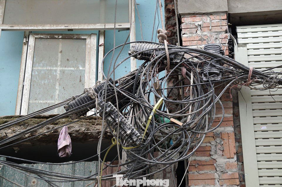 Bẫy 'tử thần' trên tuyến đường nghìn tỷ ở Hà Nội vừa thông xe ảnh 9