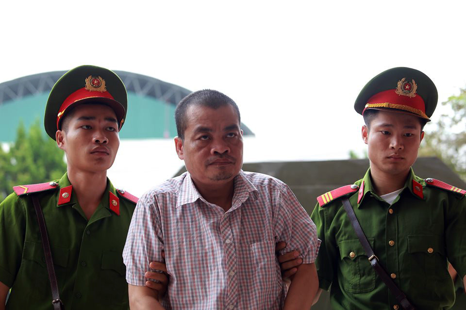 Phó chủ tịch tỉnh Hà Giang thừa nhận nhờ xem điểm cho cháu gái ảnh 1