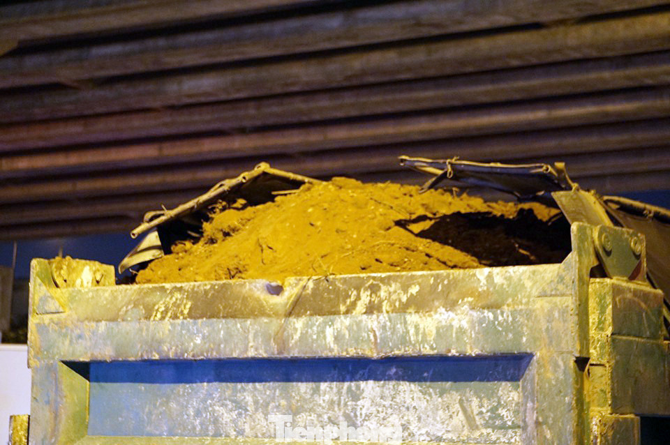 Bị CSGT dừng, tài xế xe 'hổ vồ' gọi điện cầu cứu... người thân ảnh 6