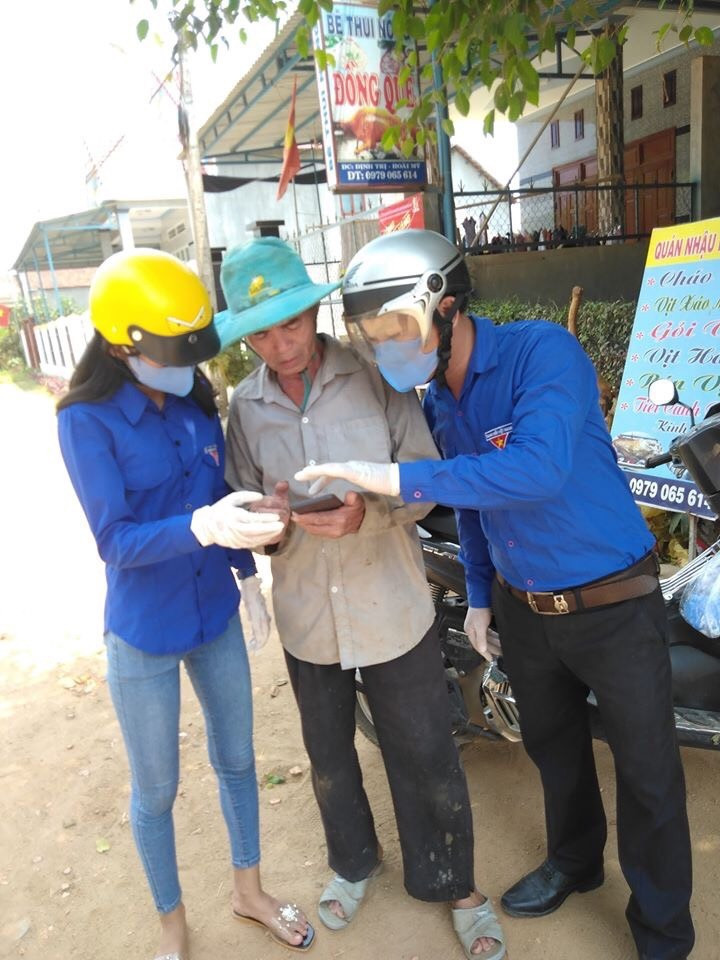 Bình Định: Đến từng ngõ, gõ từng nhà khai báo y tế ảnh 2