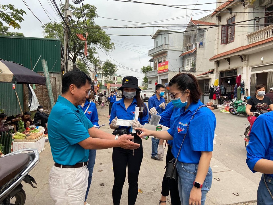 Thực hiện hàng loạt công trình, phần việc trong Ngày Chủ nhật xanh ảnh 5