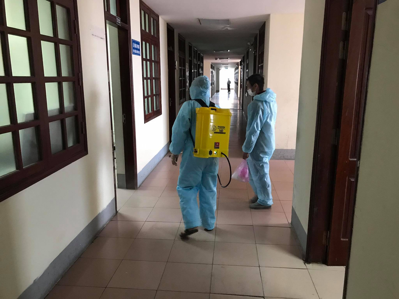 Đội phản ứng nhanh phòng chống dịch Covid-19 ảnh 6