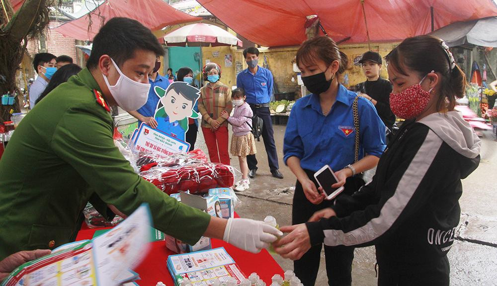 Tuổi trẻ Bắc Giang xây dựng lối sống xanh ảnh 1