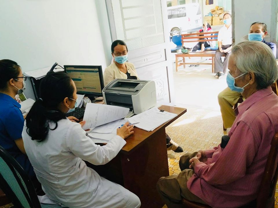 Sôi nổi ngày thứ Bảy tình nguyện của tuổi trẻ Bình Thuận ảnh 1